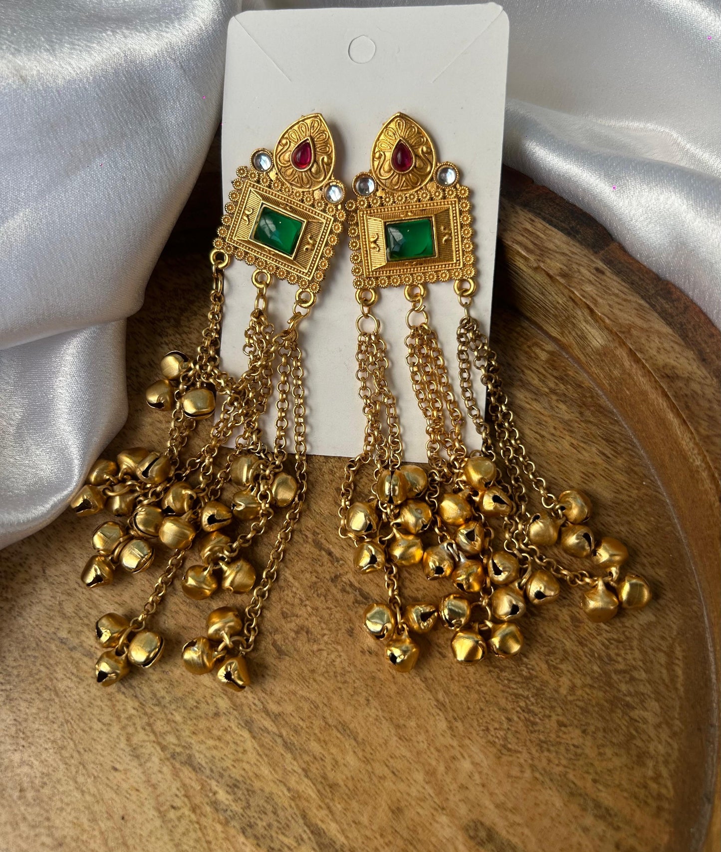 Kashmiri jhumka