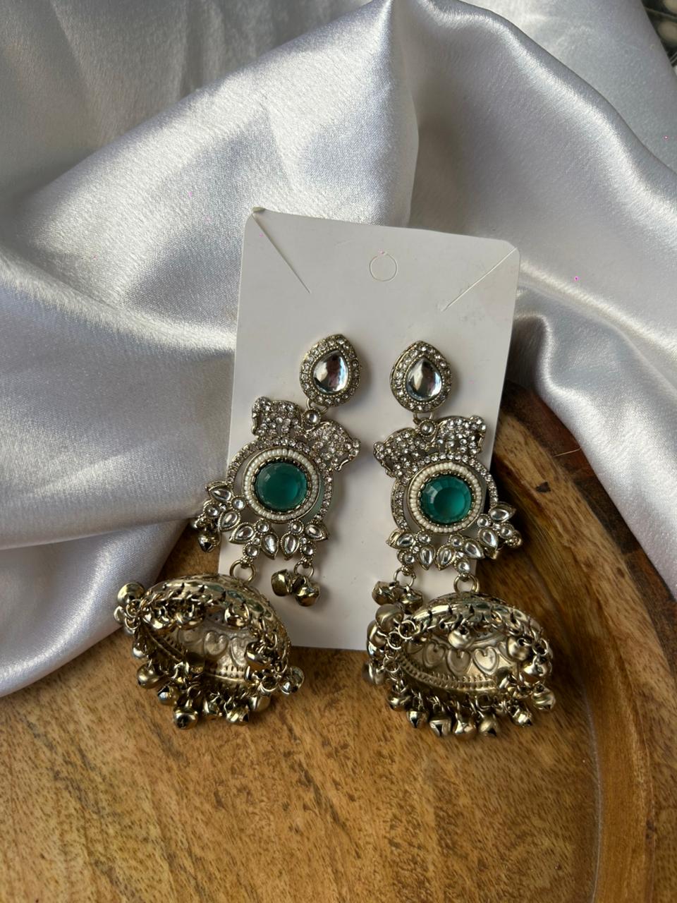 Mint jhumka
