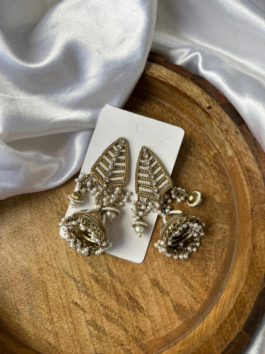 Pearl earrings