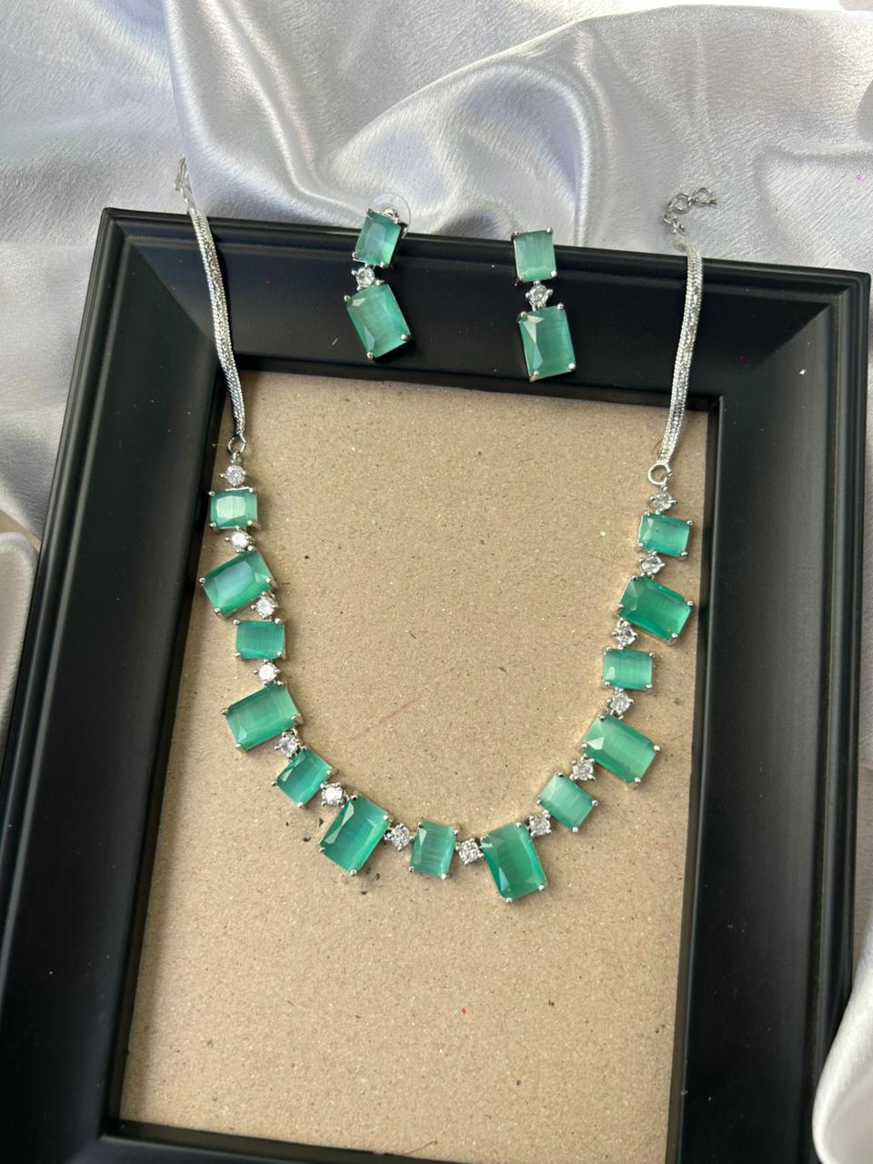 Mint Grace Ad necklace