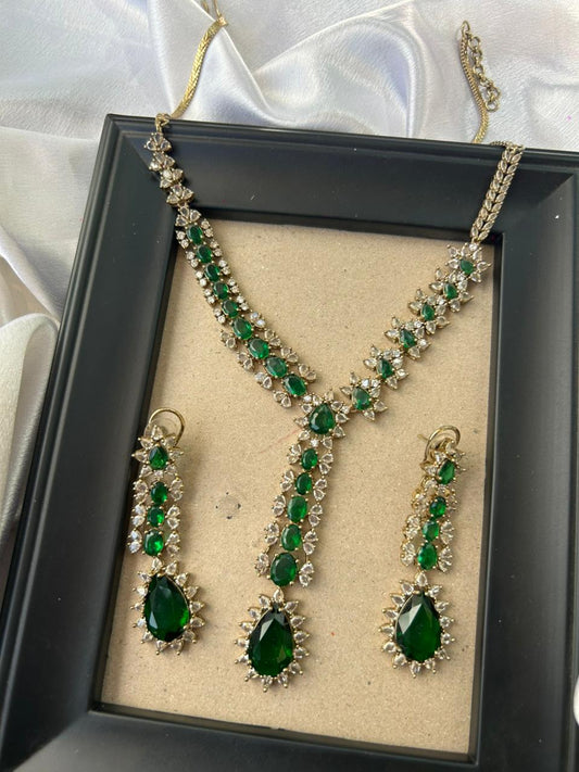 Aura Luxe AD Necklace